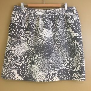 Gorgeous Halogen skirt size 16.